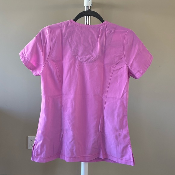 KOI X BETSEY JOHNSON SCRUB SET LIGHT ORCHID XS - Picture 9 of 11